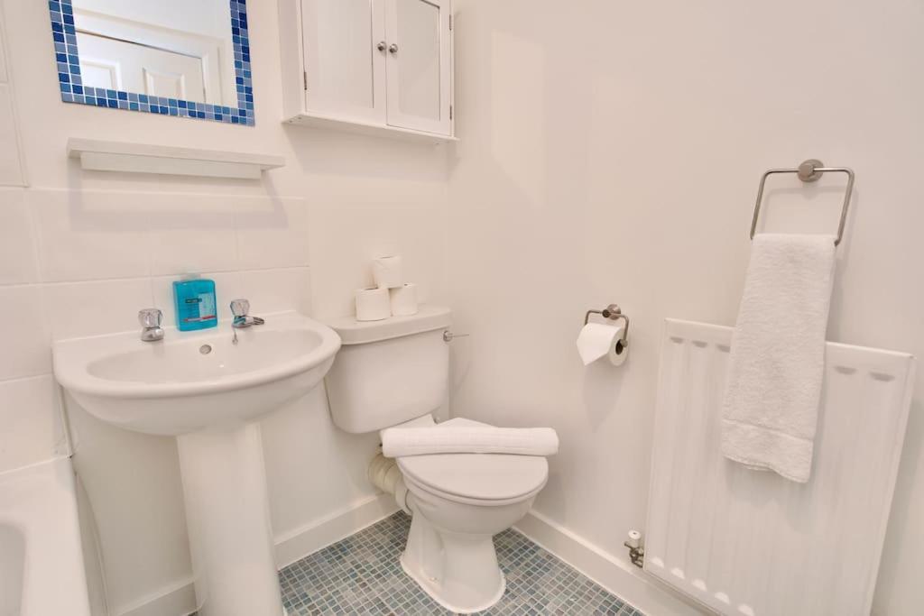 Highley'S Nest - Fully Furnished Gem, Free Private Parking, Sky Tv & Netflix Villa Coventry Eksteriør billede