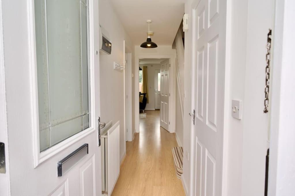 Highley'S Nest - Fully Furnished Gem, Free Private Parking, Sky Tv & Netflix Villa Coventry Eksteriør billede