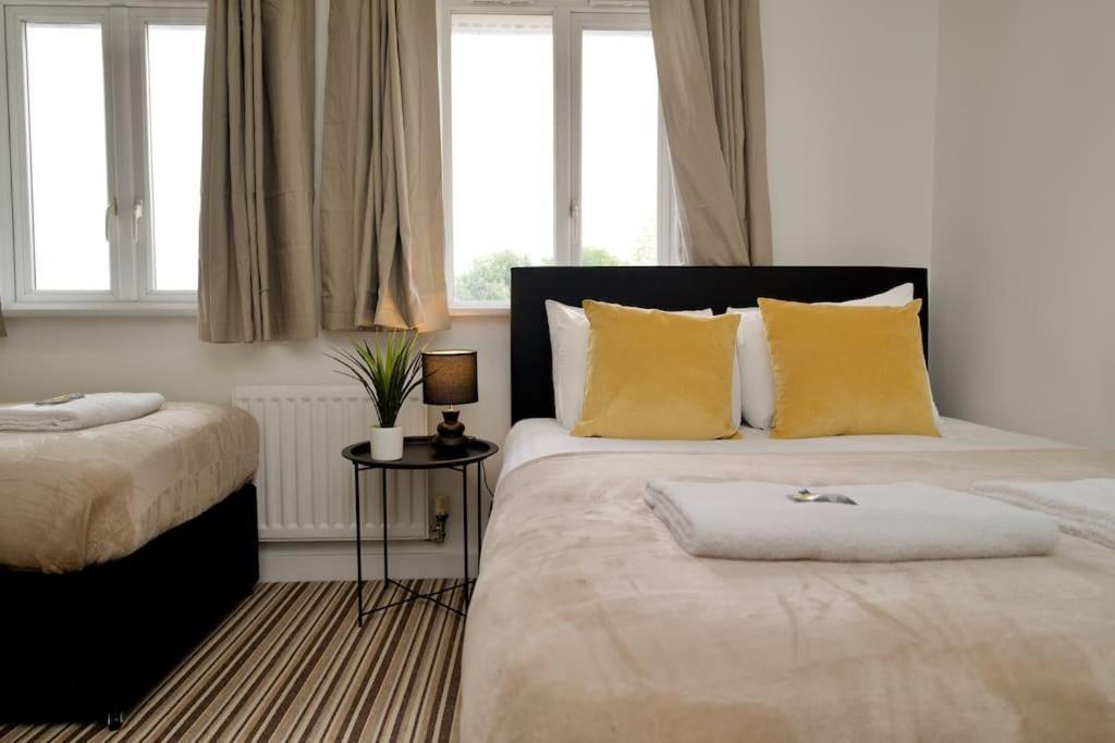 Highley'S Nest - Fully Furnished Gem, Free Private Parking, Sky Tv & Netflix Villa Coventry Eksteriør billede